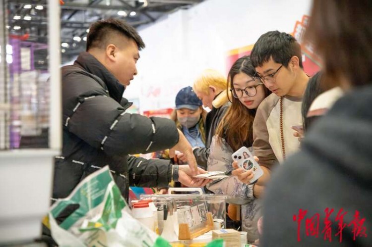 探访第3届亚宠北京展它经济人气旺